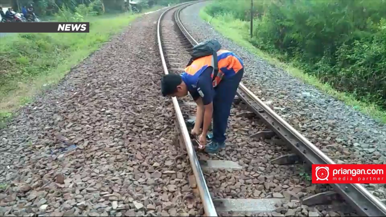 Burhanudin, Pemeriksa Rel Kereta Api yang Tampak Sepele