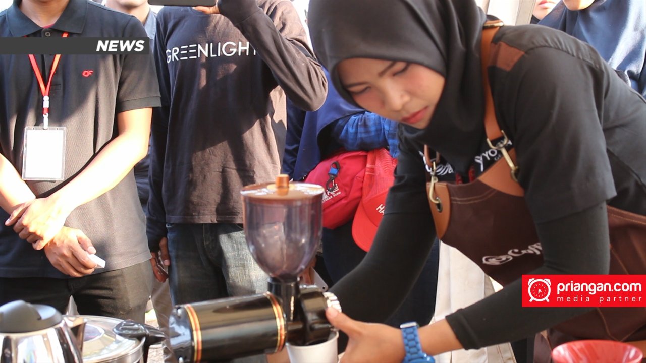 Festival Kopi Pangandaran; Ada Barista Perempuan, 1 dari 32 Peserta