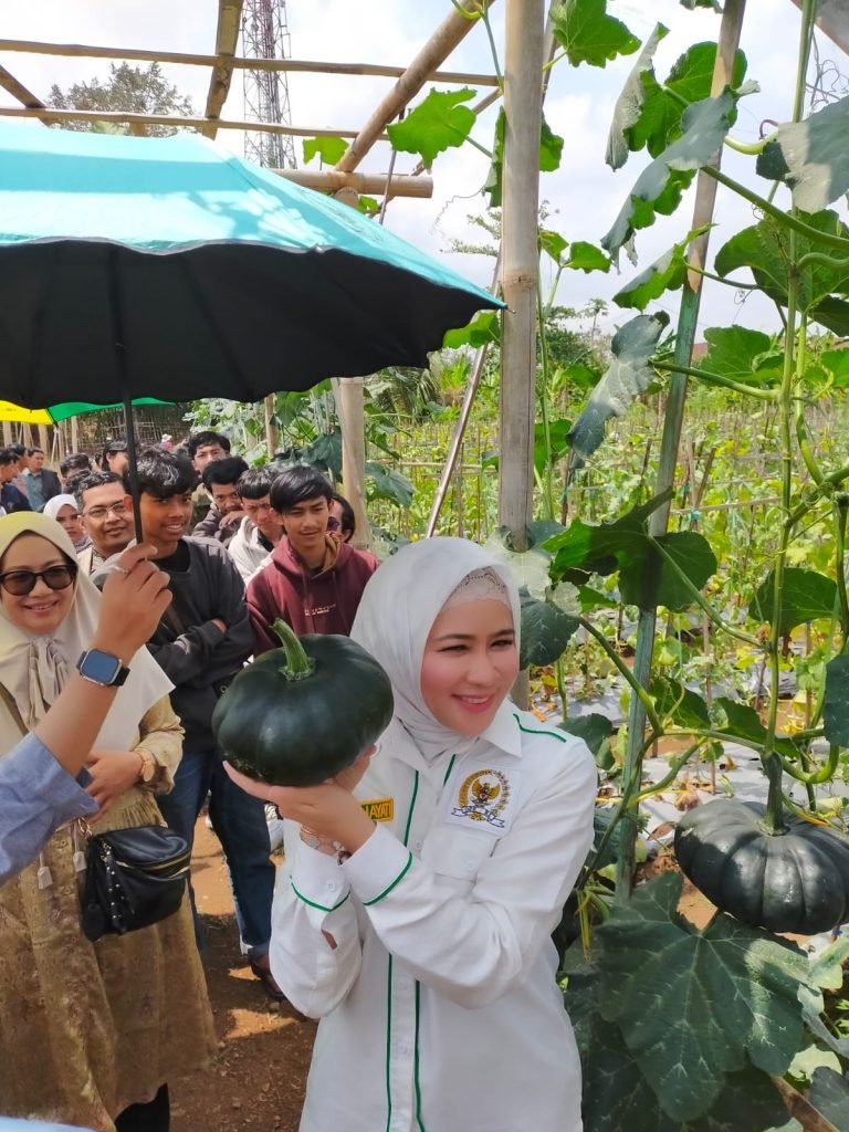 Nurhayati Apresiasi Kehadiran Kebun Agro Digital Tasikmalaya