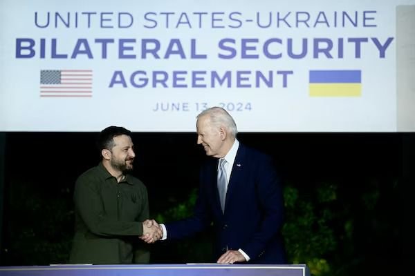 Biden dan Zelensky Teken Perjanjian, AS Janjikan Dukungan Kuat kepada Ukraina