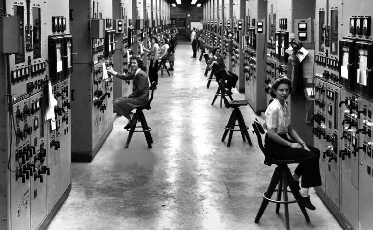 Calutron Girls; Perempuan di Balik Lahirnya Bom Little Boy