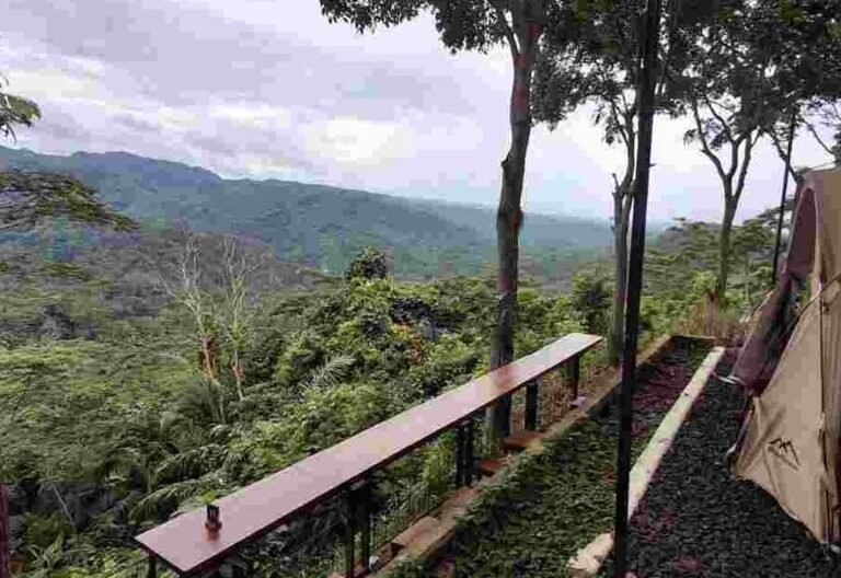 Menikmati Keindahan Pangandaran dari Bukit Panenjoan, Wisata Alam yang Tersembunyi