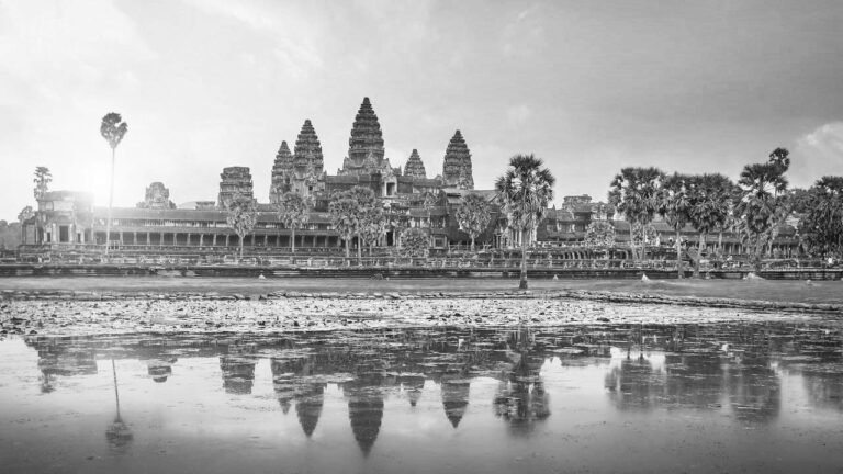 Angkor Wat, Jejak Kejayaan Khmer di Tanah Kamboja
