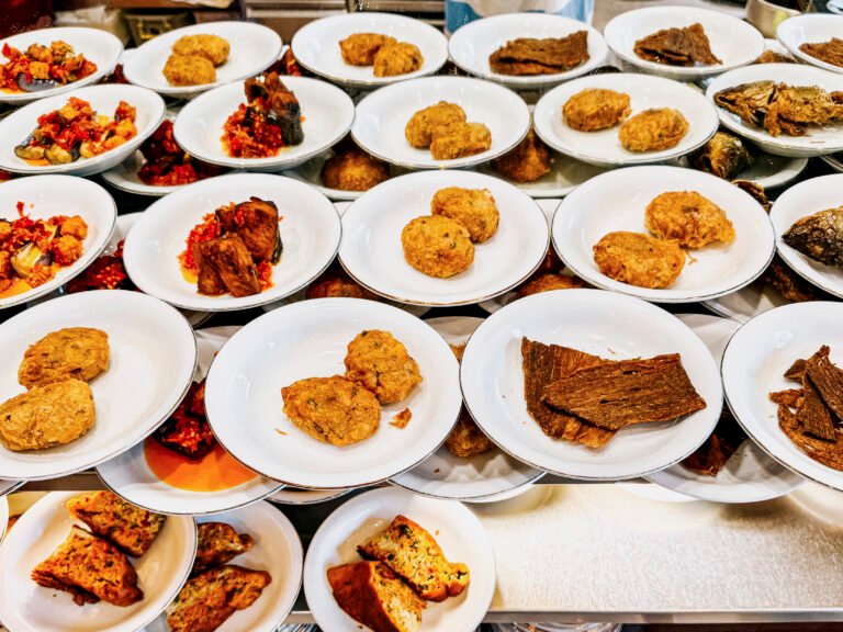 5 Rekomendasi Nasi Padang Paling Enak di Tasikmalaya, Favorit Pecinta Kuliner Minang